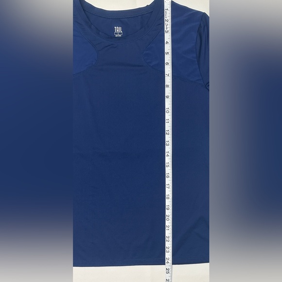 Tail Navy Performance Top - Picture 4 of 7